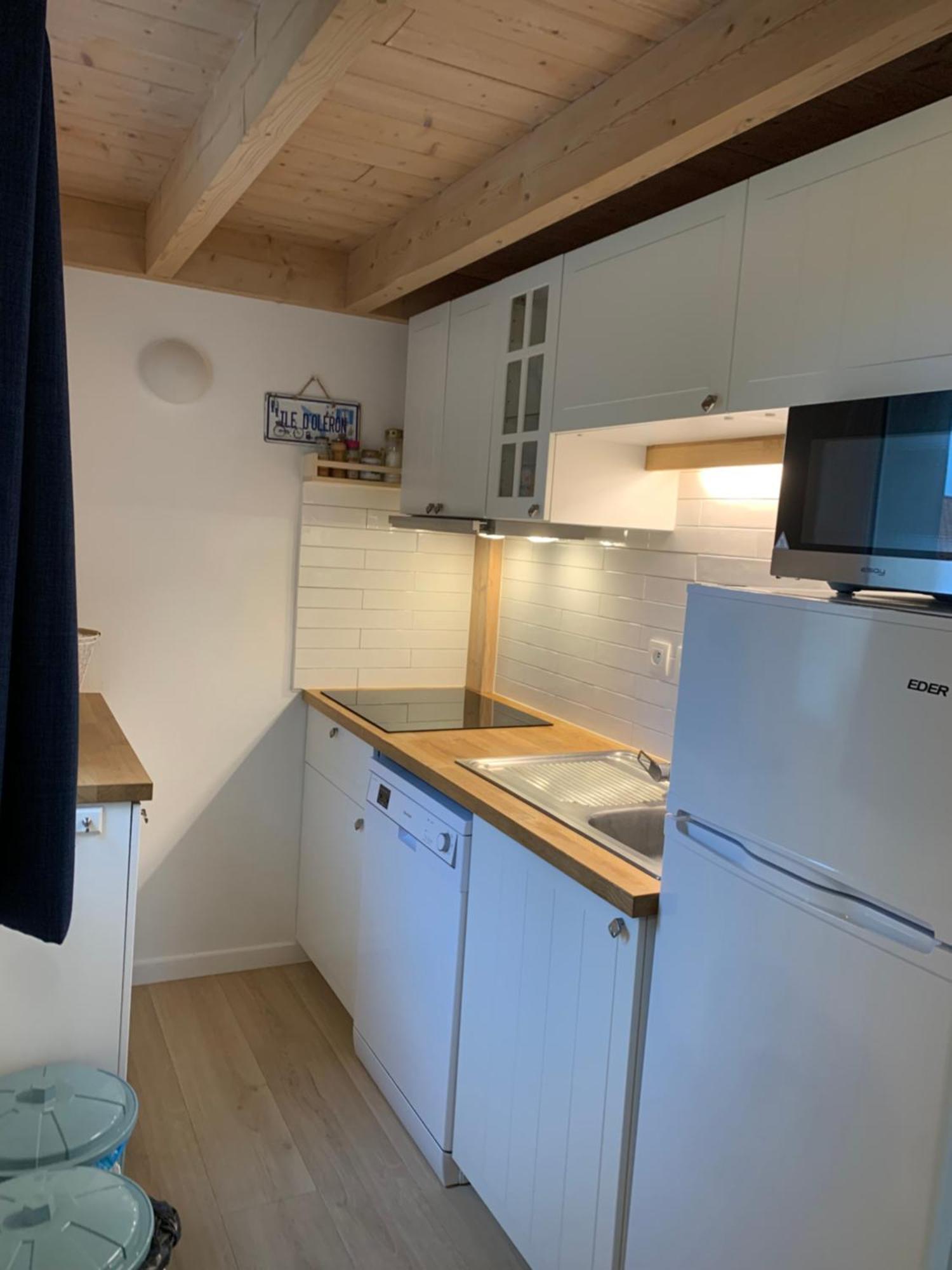 Maisonnette La Coti H5 Avec Piscine Interieure Chauffee, A 400 M De La Plage Et Menage De Fin Sejour Compris Saint-Georges-d'Oleron Dış mekan fotoğraf