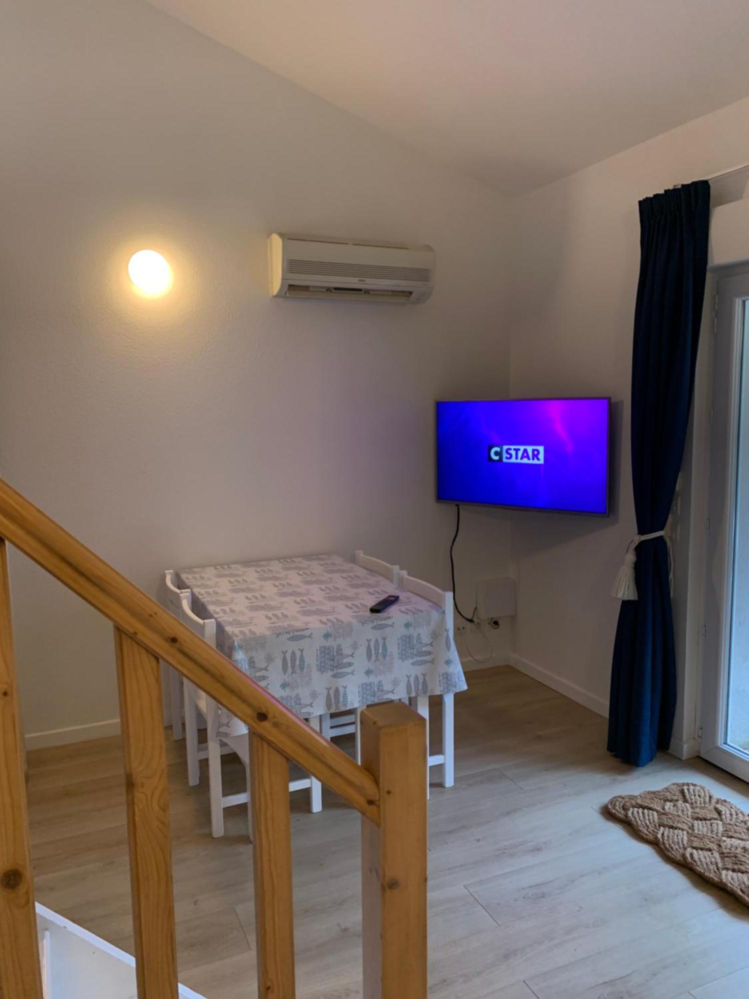 Maisonnette La Coti H5 Avec Piscine Interieure Chauffee, A 400 M De La Plage Et Menage De Fin Sejour Compris Saint-Georges-d'Oleron Dış mekan fotoğraf